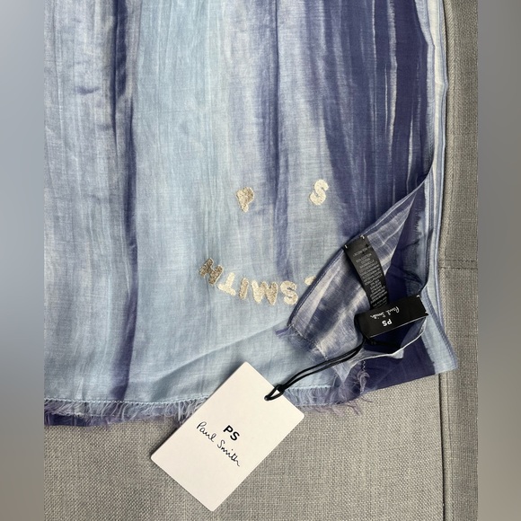 **SOLD**Paul Smith Brand New Unisex Scarf - Picture 7 of 7